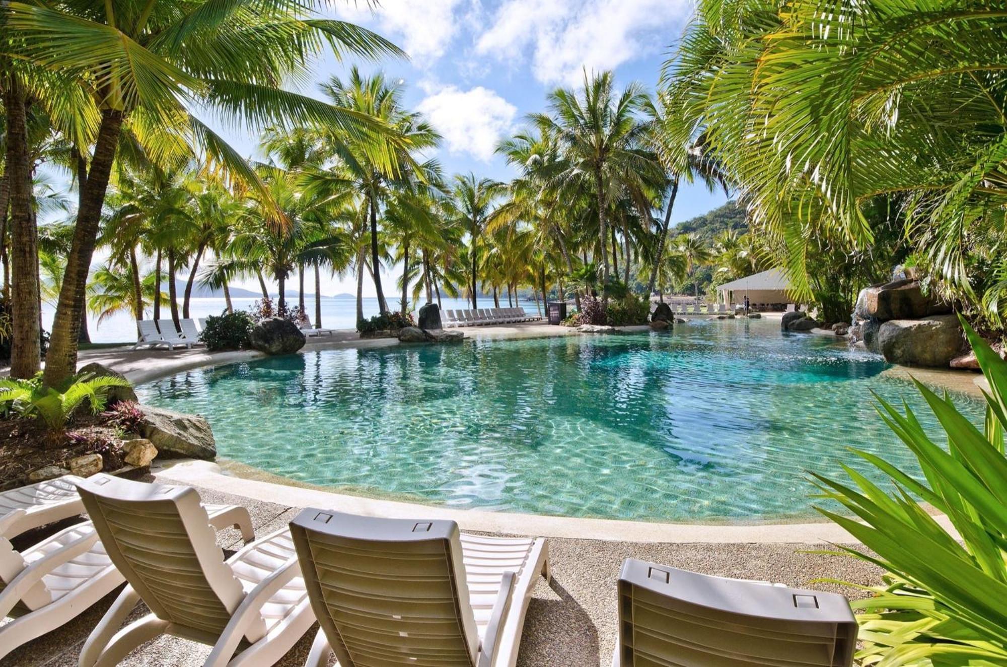 Beachfront Hamilton Island Exteriör bild